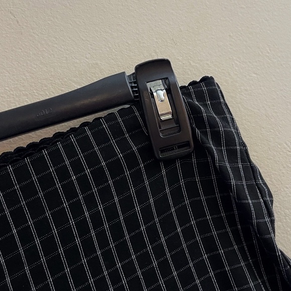 Elle women's plaid cropped  Black and White Striped Pants Preppy Academia - Picture 2 of 5